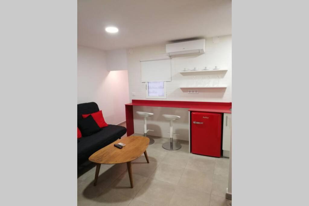 M1 Cool Loft 1 Min Walk To Metro 15 Min Center By Metro Apartment Esplugues de Llobregat Exterior photo
